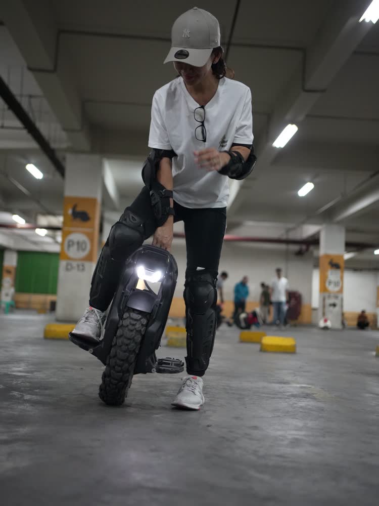 Rider approaching the camera head on
